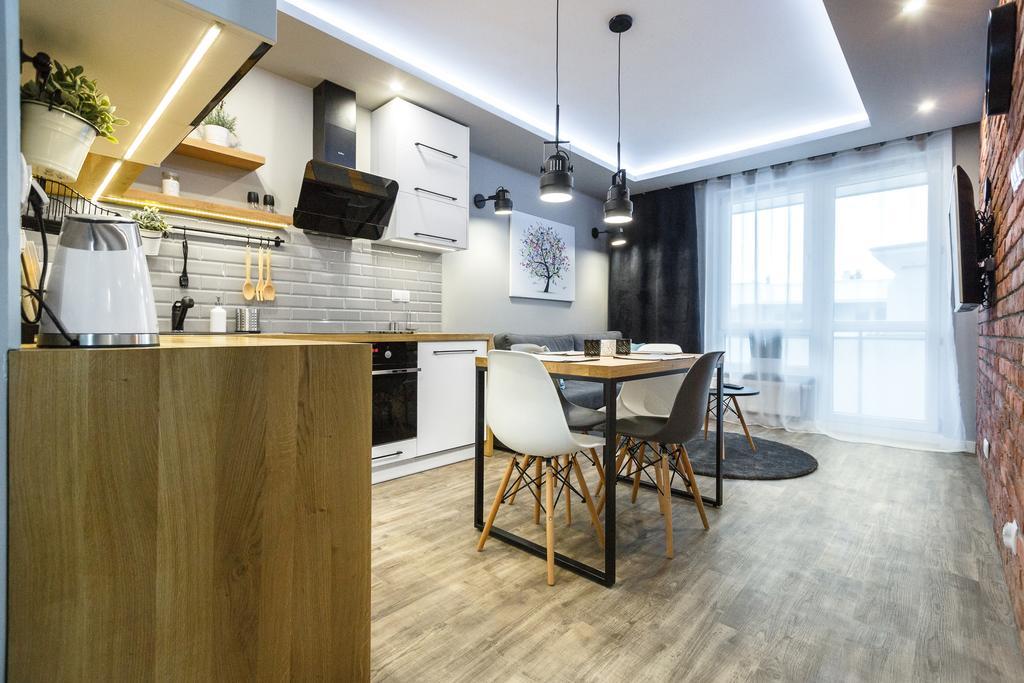 Apartament Em Klimatyzacja&Parking Rzeszów Eksteriør bilde