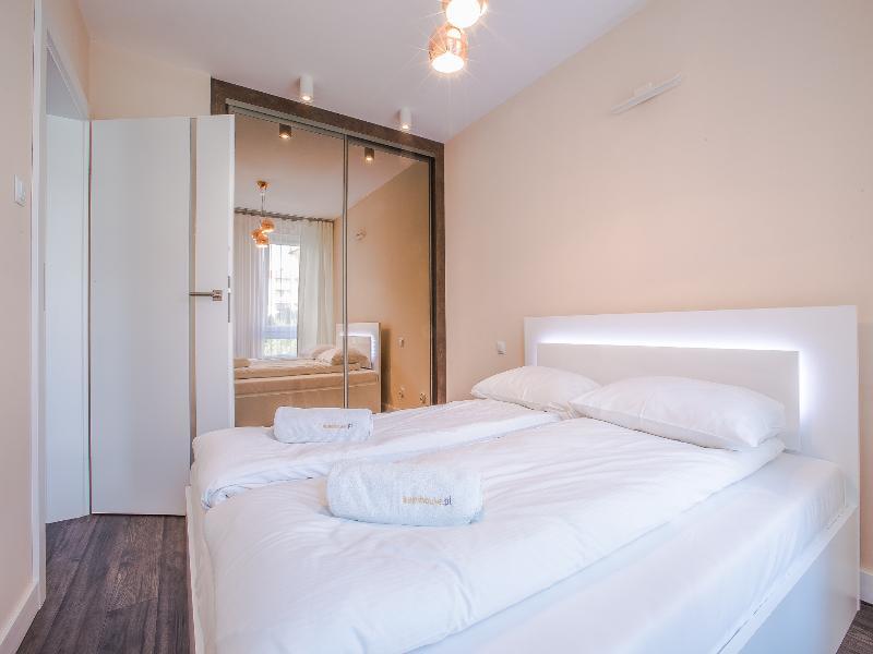 Apartament Em Klimatyzacja&Parking Rzeszów Eksteriør bilde